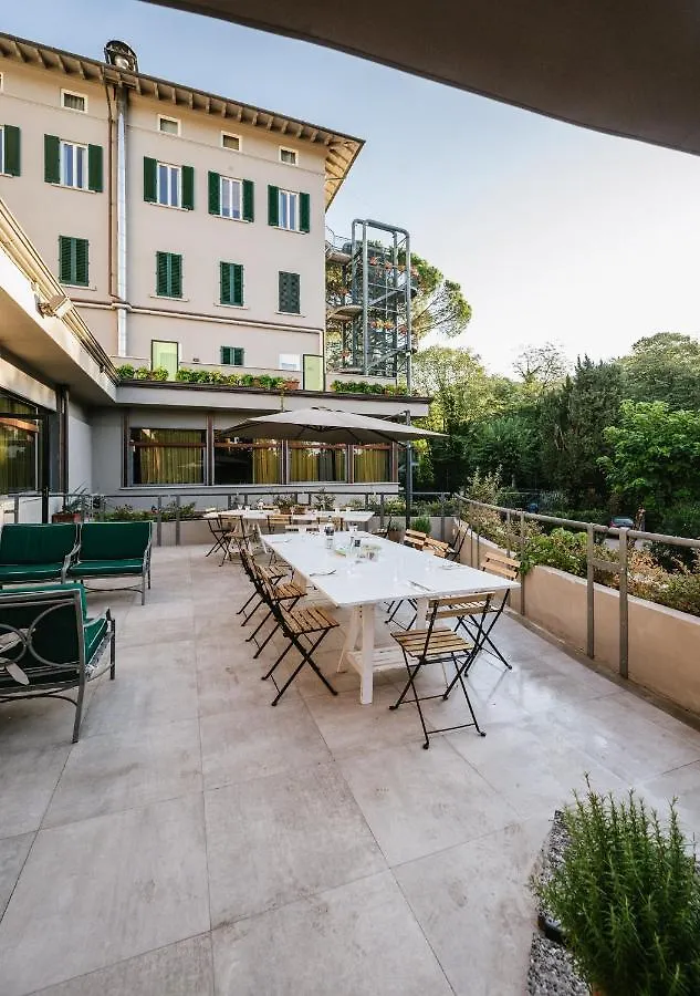 Palazzo Belvedere Montecatini Terme 5*,